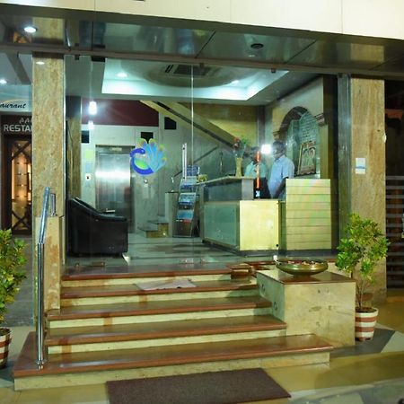 Chendhoor Residency Hotell Tiruchirappalli Exteriör bild