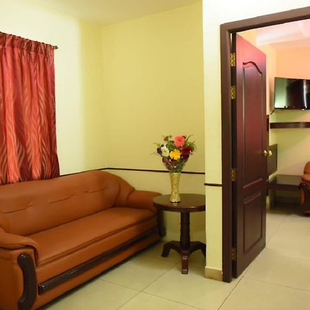 Chendhoor Residency Hotell Tiruchirappalli Exteriör bild
