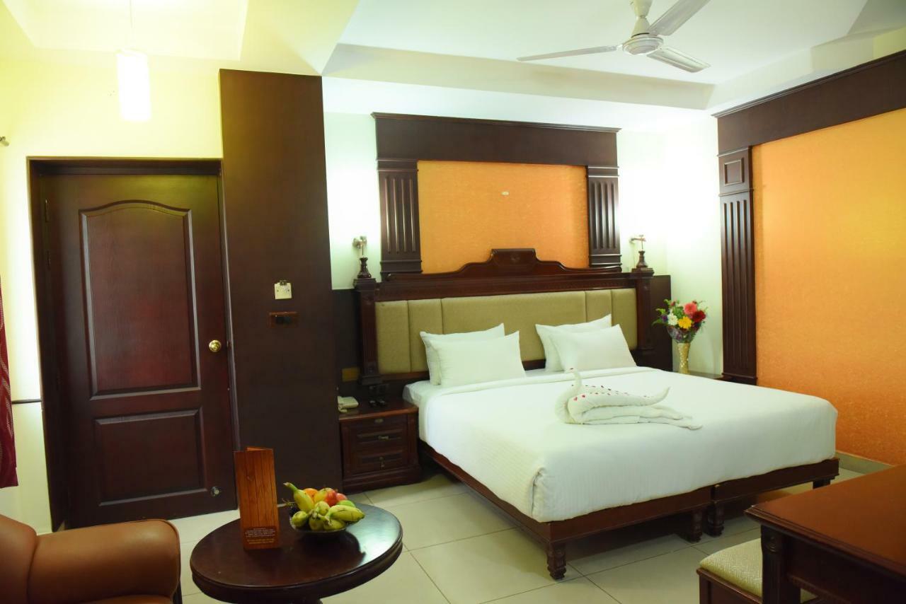 Chendhoor Residency Hotell Tiruchirappalli Exteriör bild