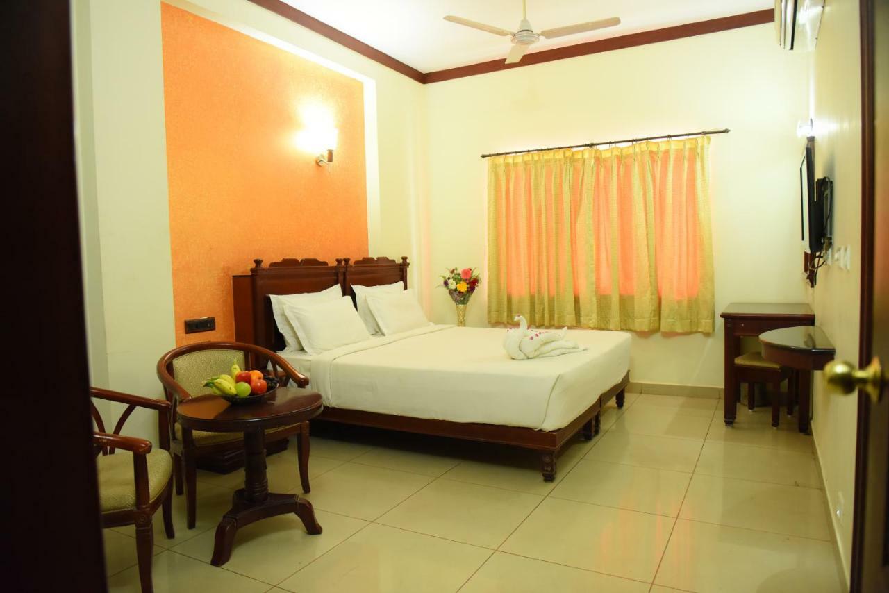 Chendhoor Residency Hotell Tiruchirappalli Exteriör bild