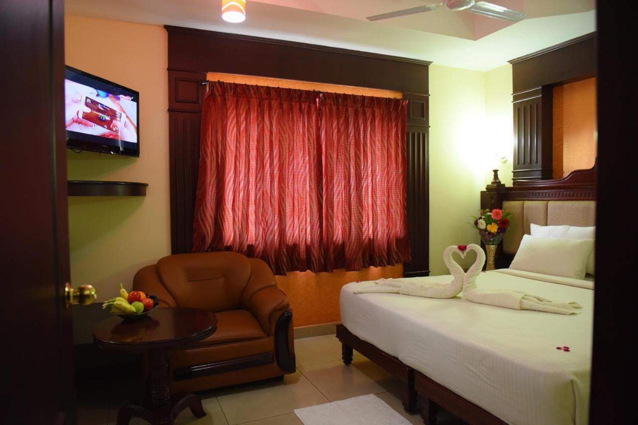 Chendhoor Residency Hotell Tiruchirappalli Exteriör bild
